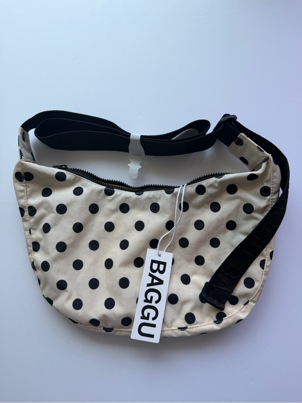 NWT BAGGU Medium Crescent Cream Black Polka Dot